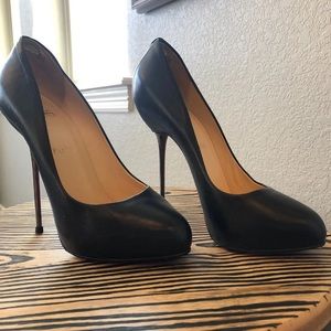 EU size 38.5 Rare Christian Louboutin Metal Pumps